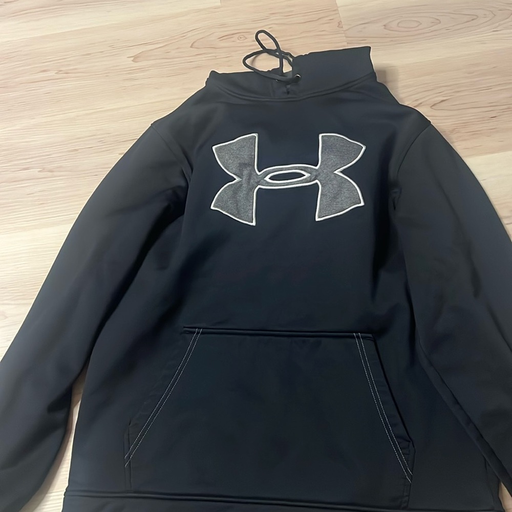 Men’s under armor hoodie
